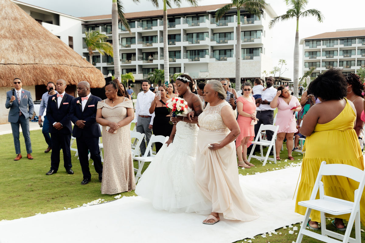 DreamsPlayaMujeresBrideWalksInWithMom