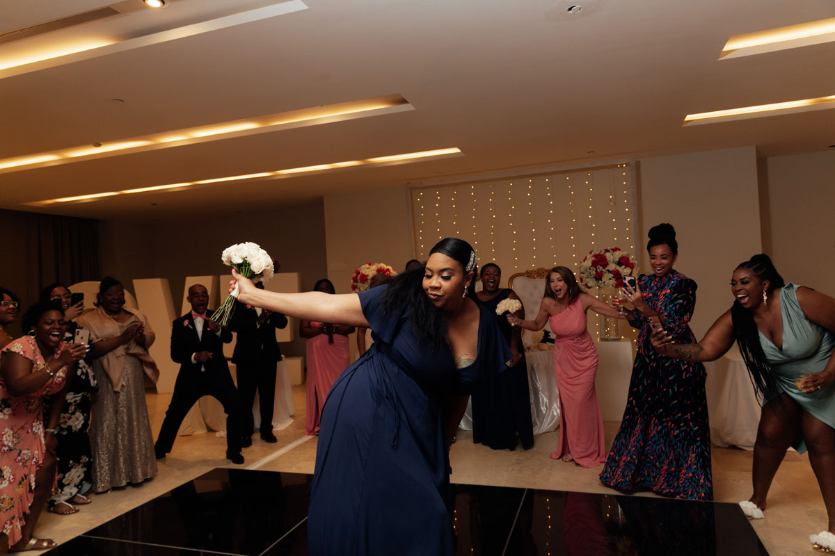 DreamsPlayaMujeresWeddingReceptionAttendantsDance