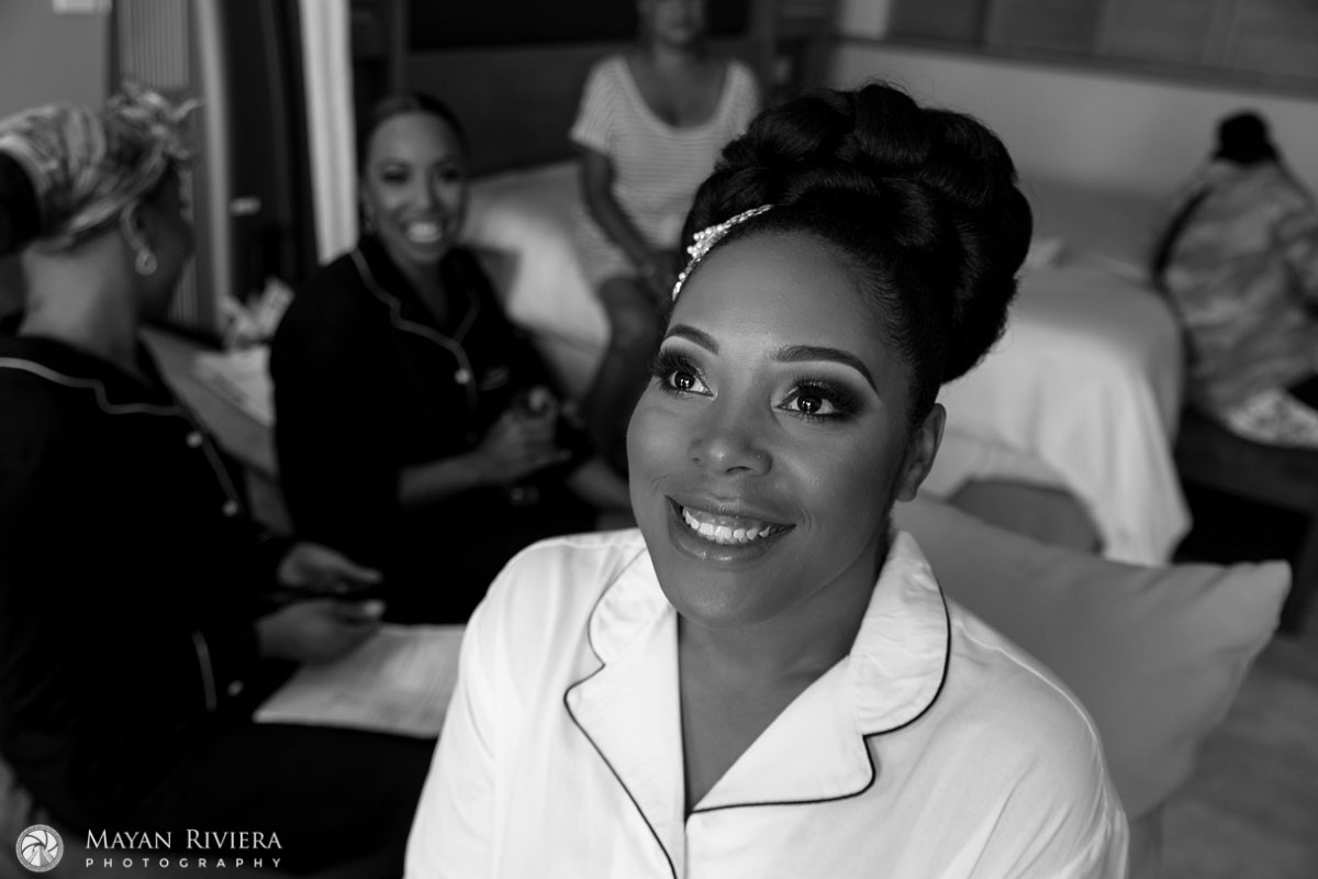 DreamsPlayaMujeresBrideGettingReady