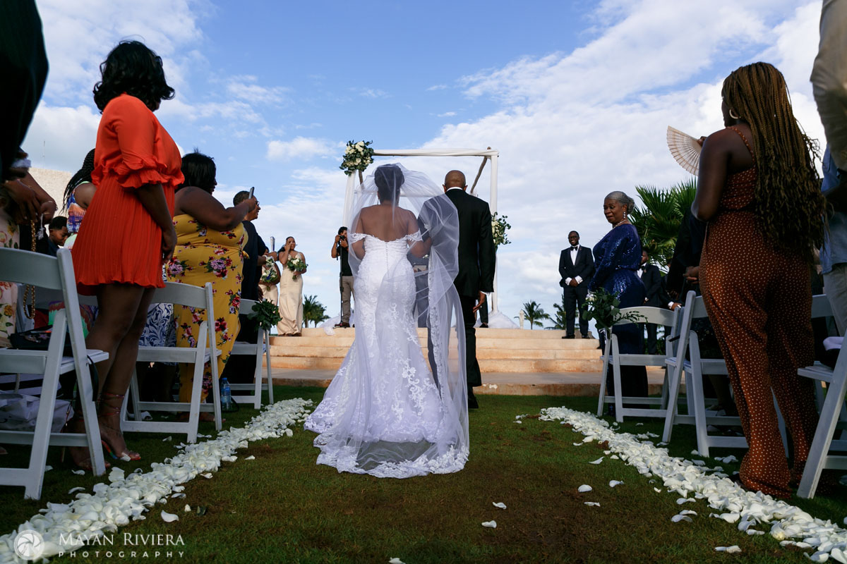 DPMBrideWalkingInWithDad