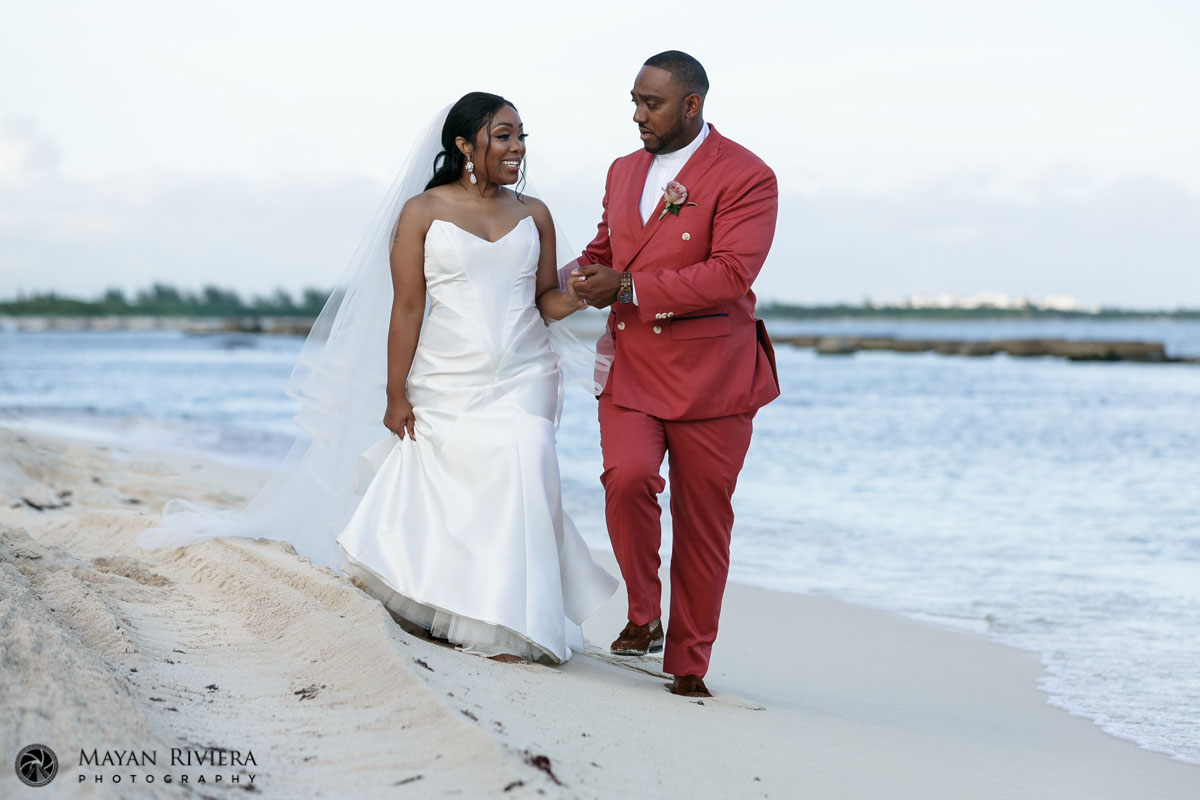 NewlywedsOnBeachWalk