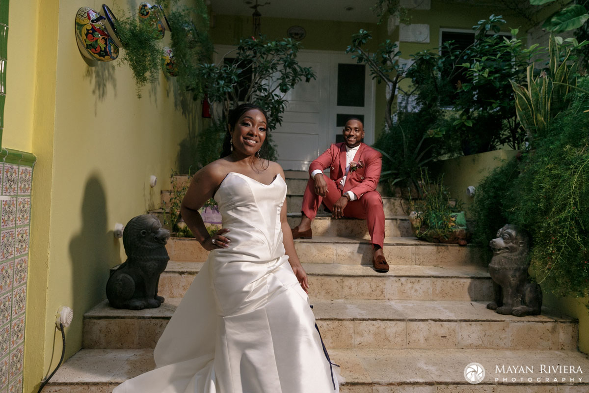 NewlywedsPoseOnStoneSteps