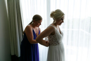 GrandSirenisBrideGetsReady