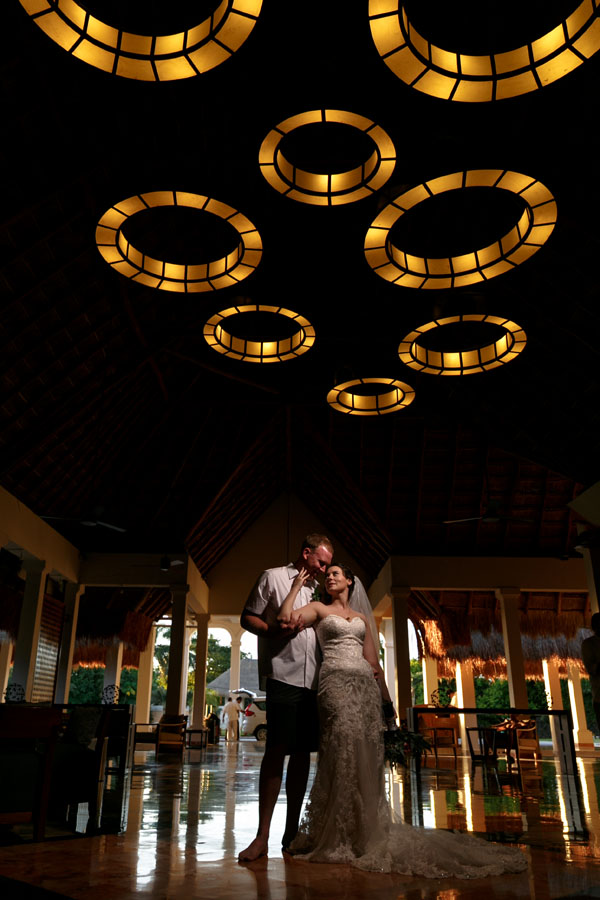 NowSapphireNewlywedsPoseUnderRingLights