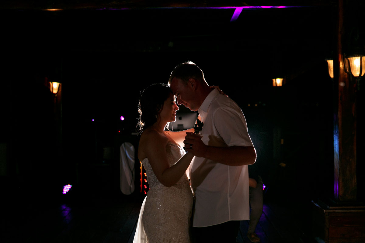 NowSapphireNewlywedsFirstDance