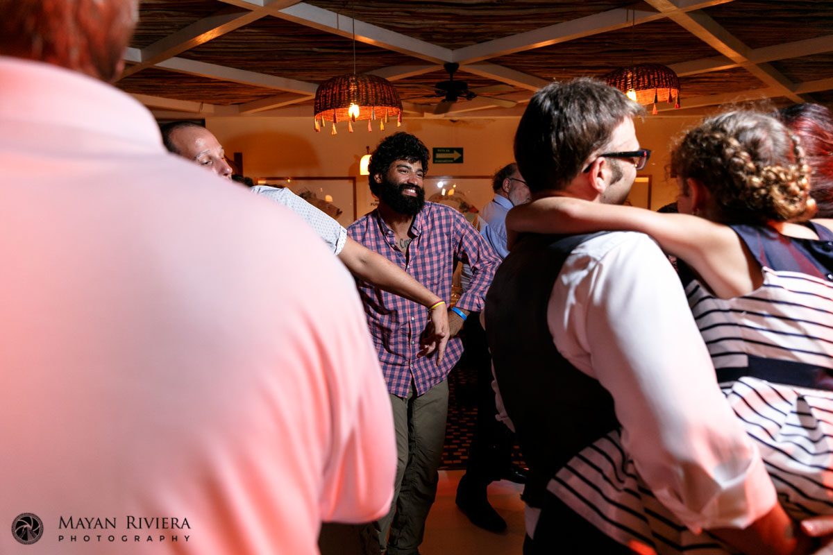 NewlywedsDanceWithDaughter