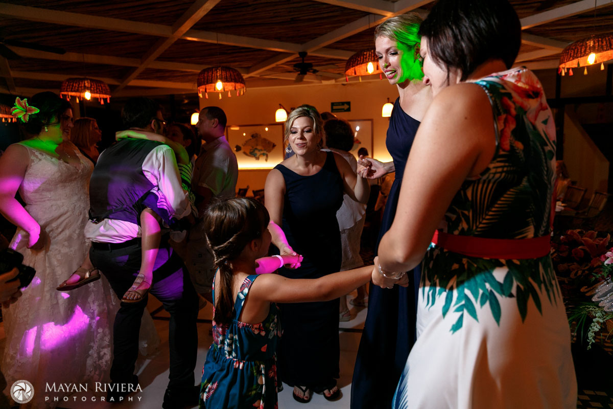 RockingReceptionDanceMoves