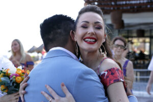 GuestsCongratulateNewlyeds