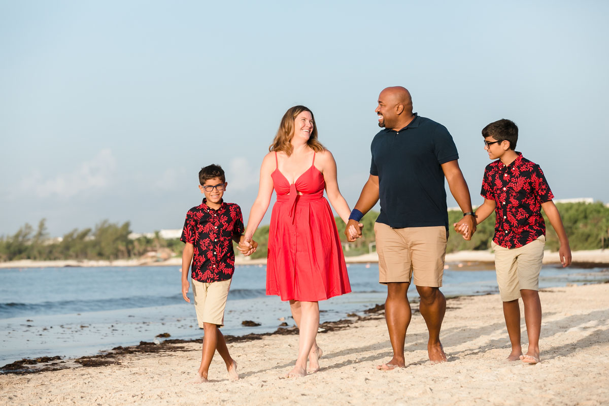 RyannAndFamilyOnBeachWalkAtPuntaEsmeralda