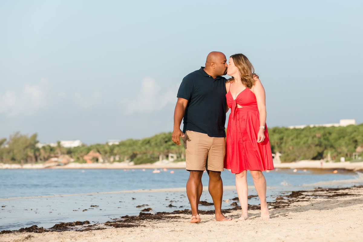 RyannAndWifeKissOnBeachWalkAtPuntaEsmeralda