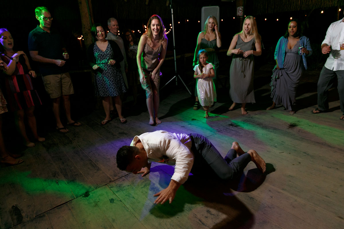 RockingReceptionDanceMoves