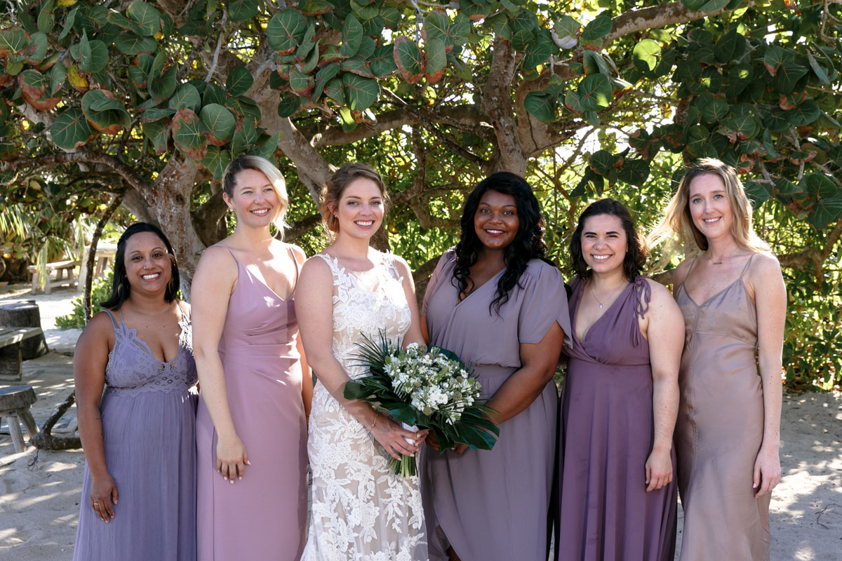 BlueVenadoBrideWithBridesmaids