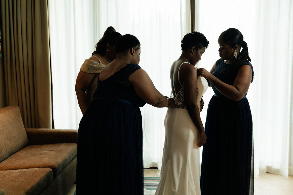 DreamsPlayaMujeresBrideGettingReady