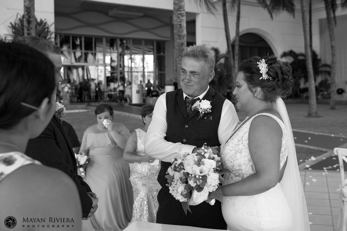 RiuCancunBrideCarlyWalksInWithDad