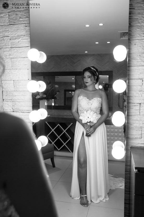 BeautifulRoyaltonBrideAshleyPosesWithBouquet