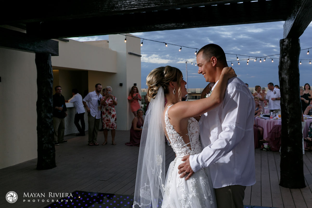 NewlywedsFirstDanceAtRoyaltonRooftopReception