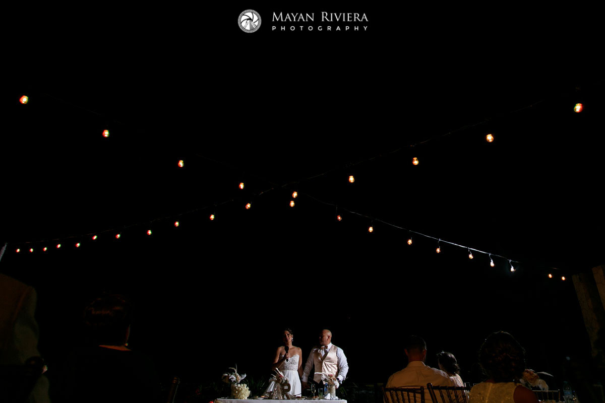 NewlywedsThankGuests