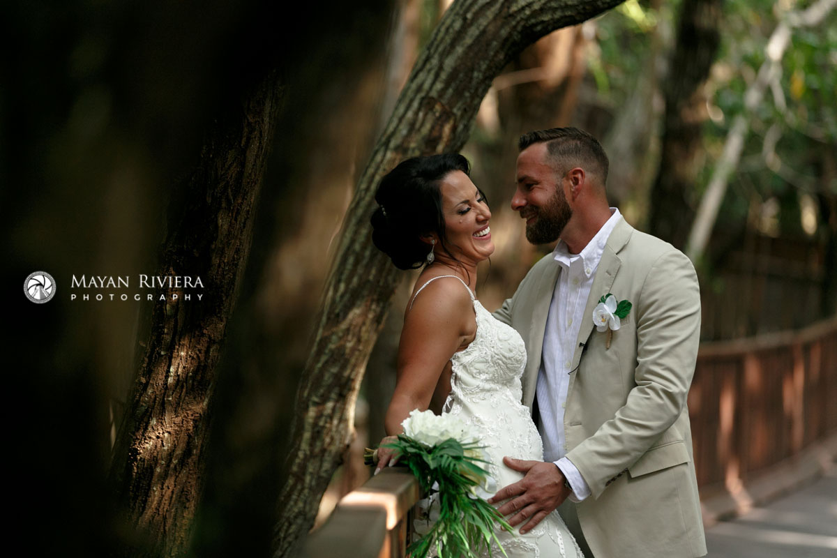 AzulFivesWeddingCouplePoseByTree