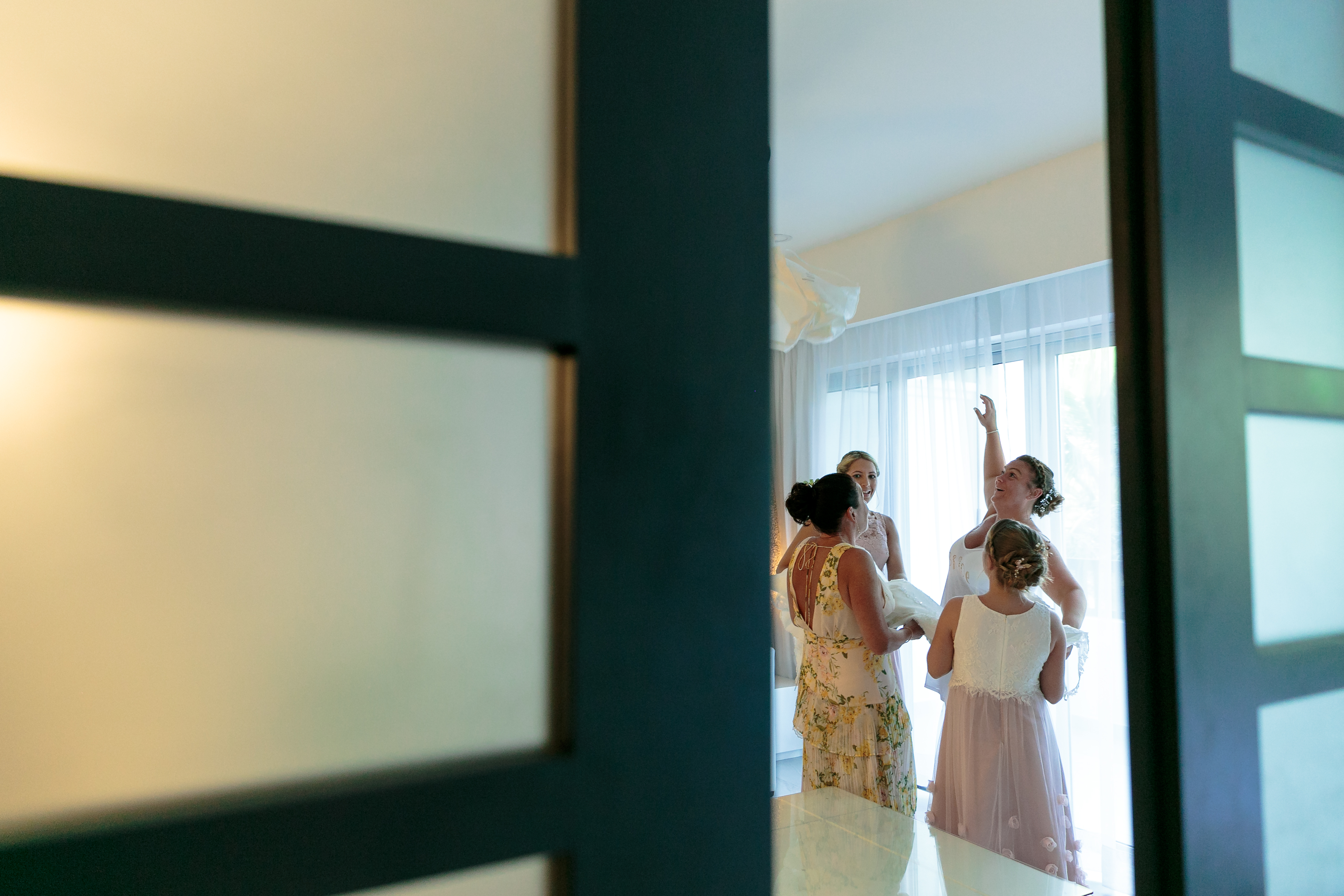 TheFivesAzulBeachGettingReady