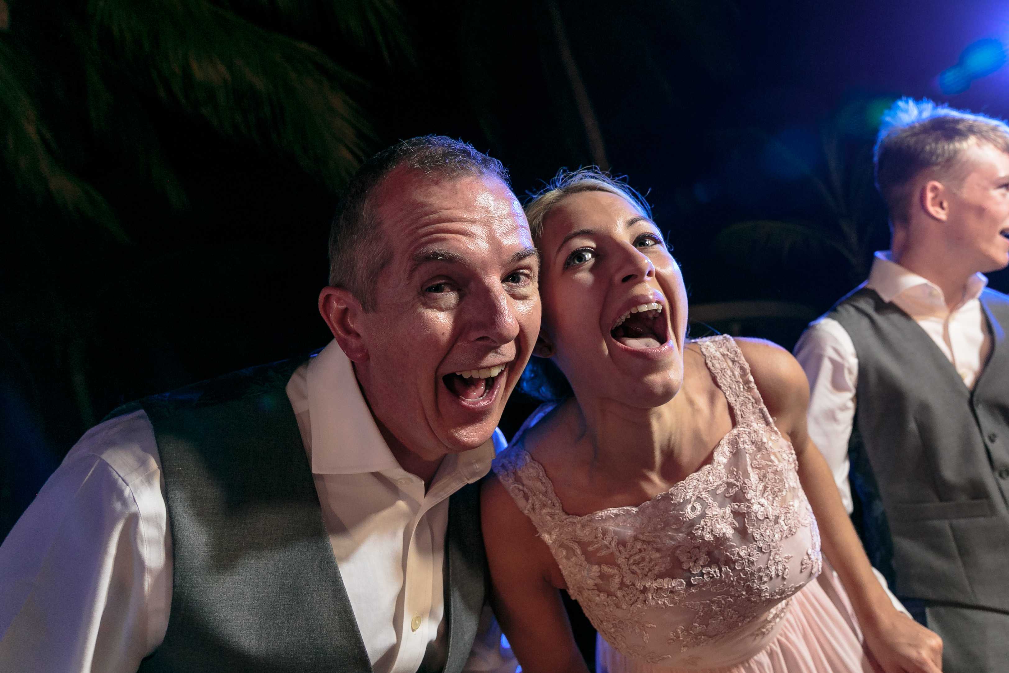 AzulBeachReceptionDanceMoves