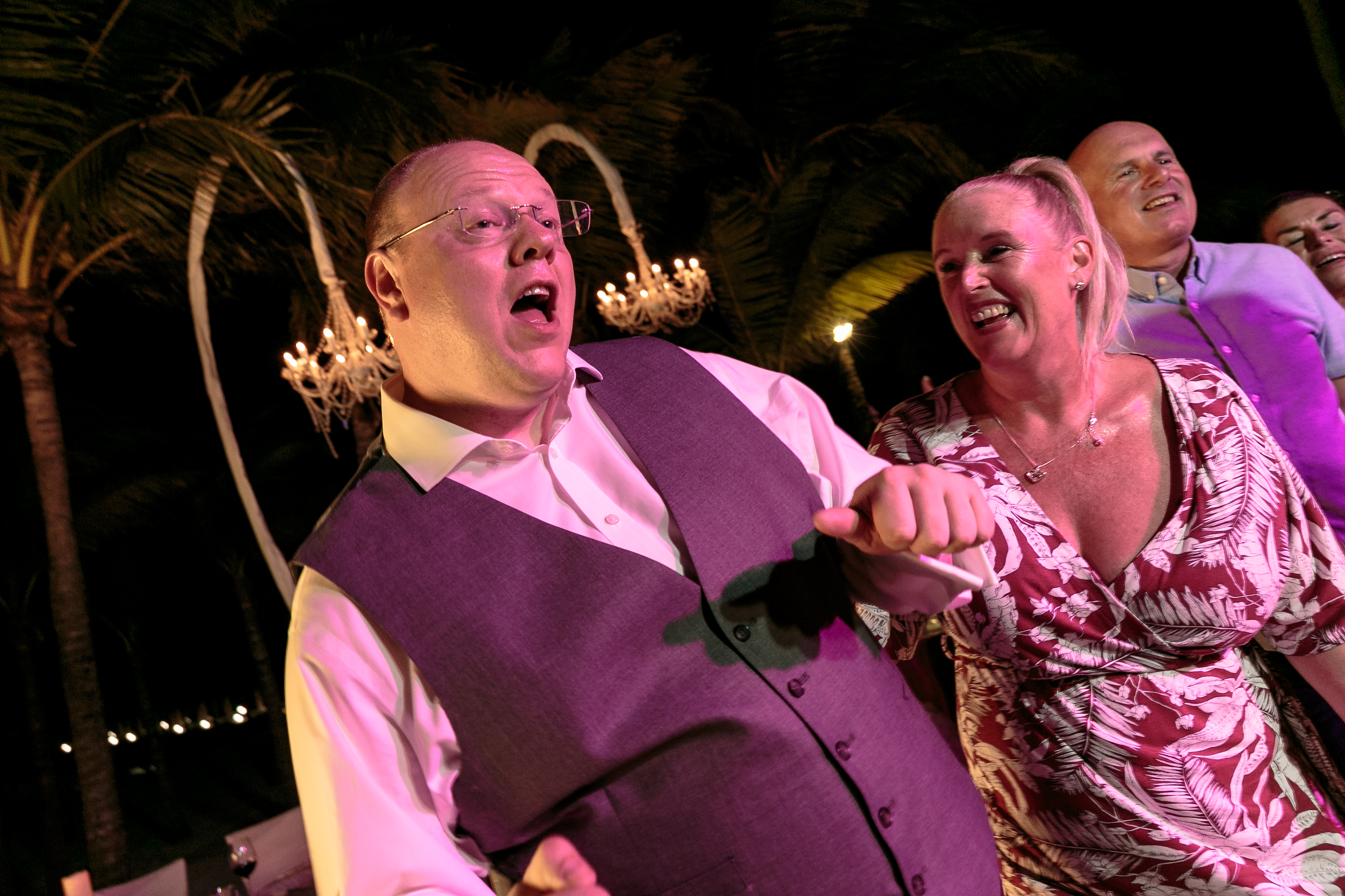 AzulBeachReceptionDanceMoves