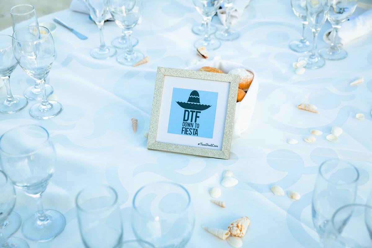 SandosPlayacarWeddingReceptionTableSetUp