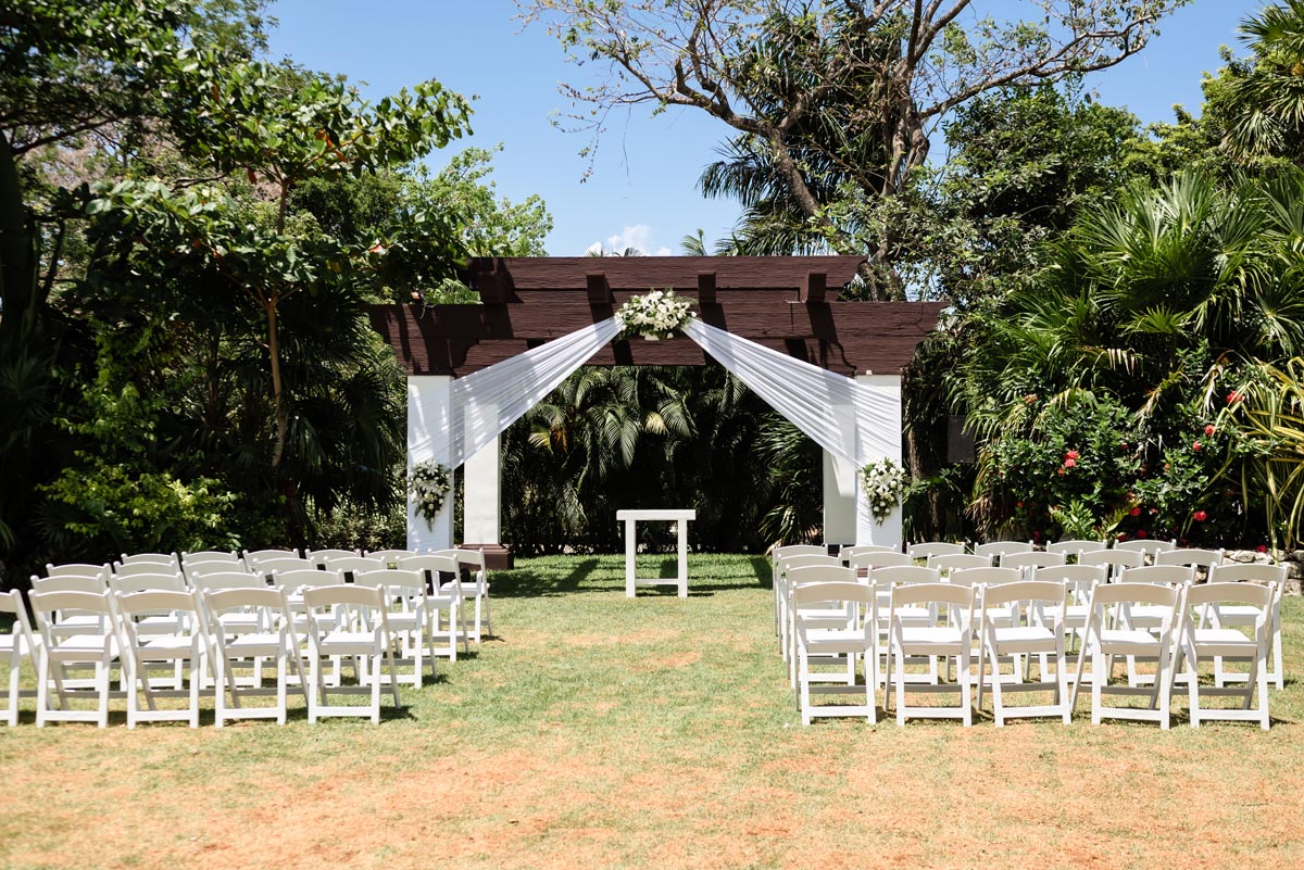 SandosPlayacarGardenCeremonySite