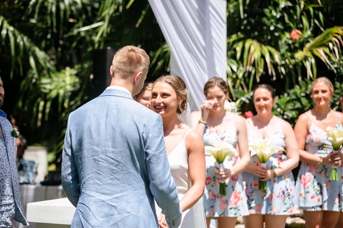 EmotionalSandosPlayacarWeddingParty