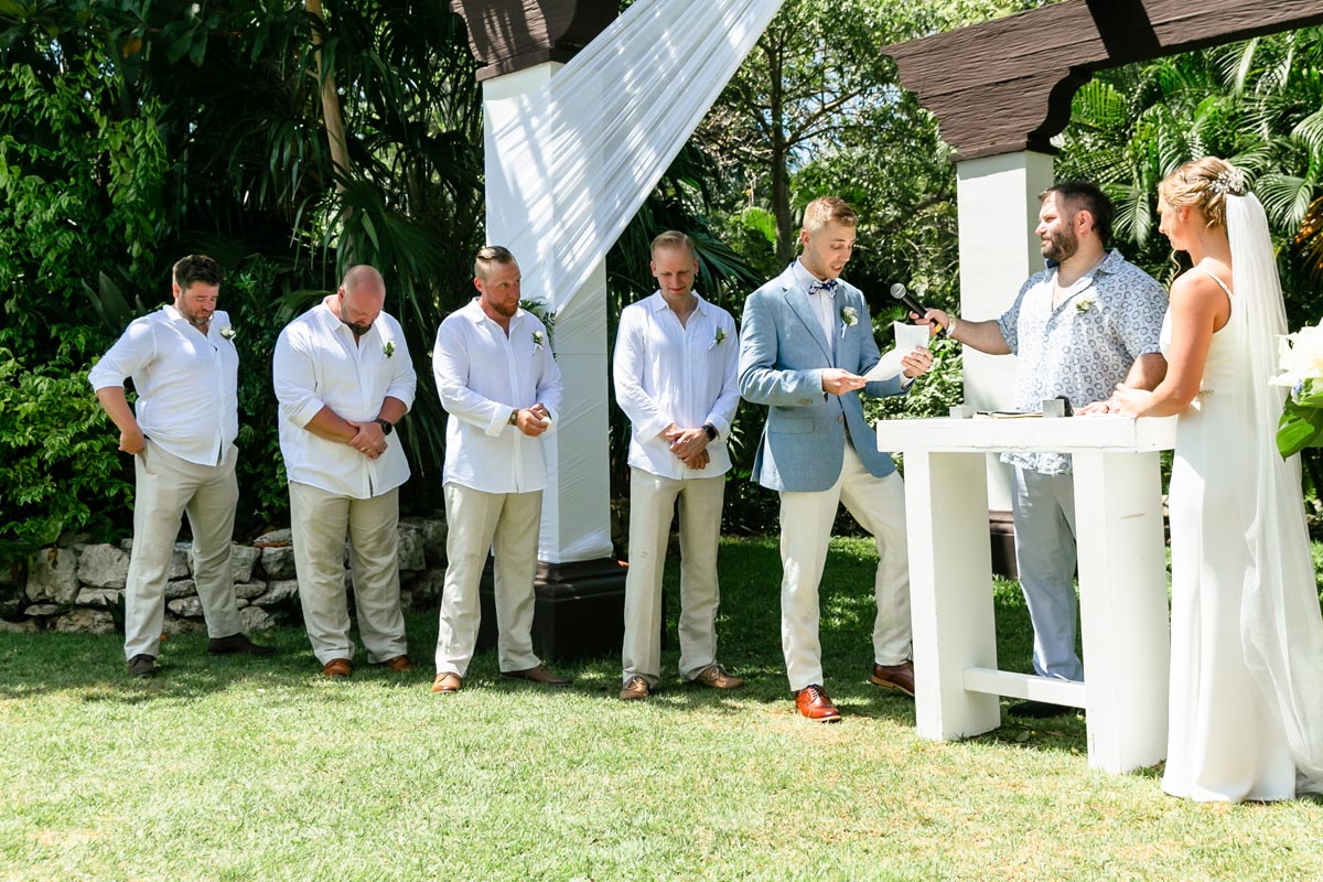 SandosPlayacarGroomSpeaksVows