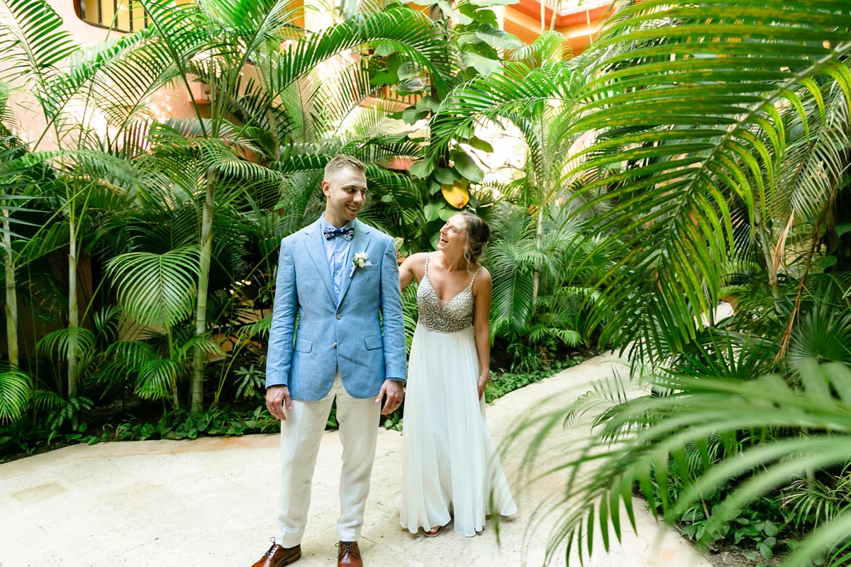 SandosPlayacarBrideKelseySurprisesAlex